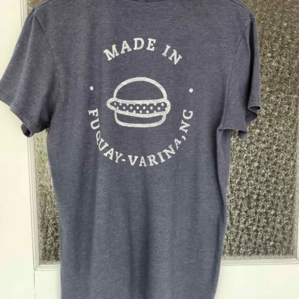 EUC‎ Vintage Chick‑fil‑A T‑Shirt • Fuquay‑Varina NC Tee • Chicken Sandwich